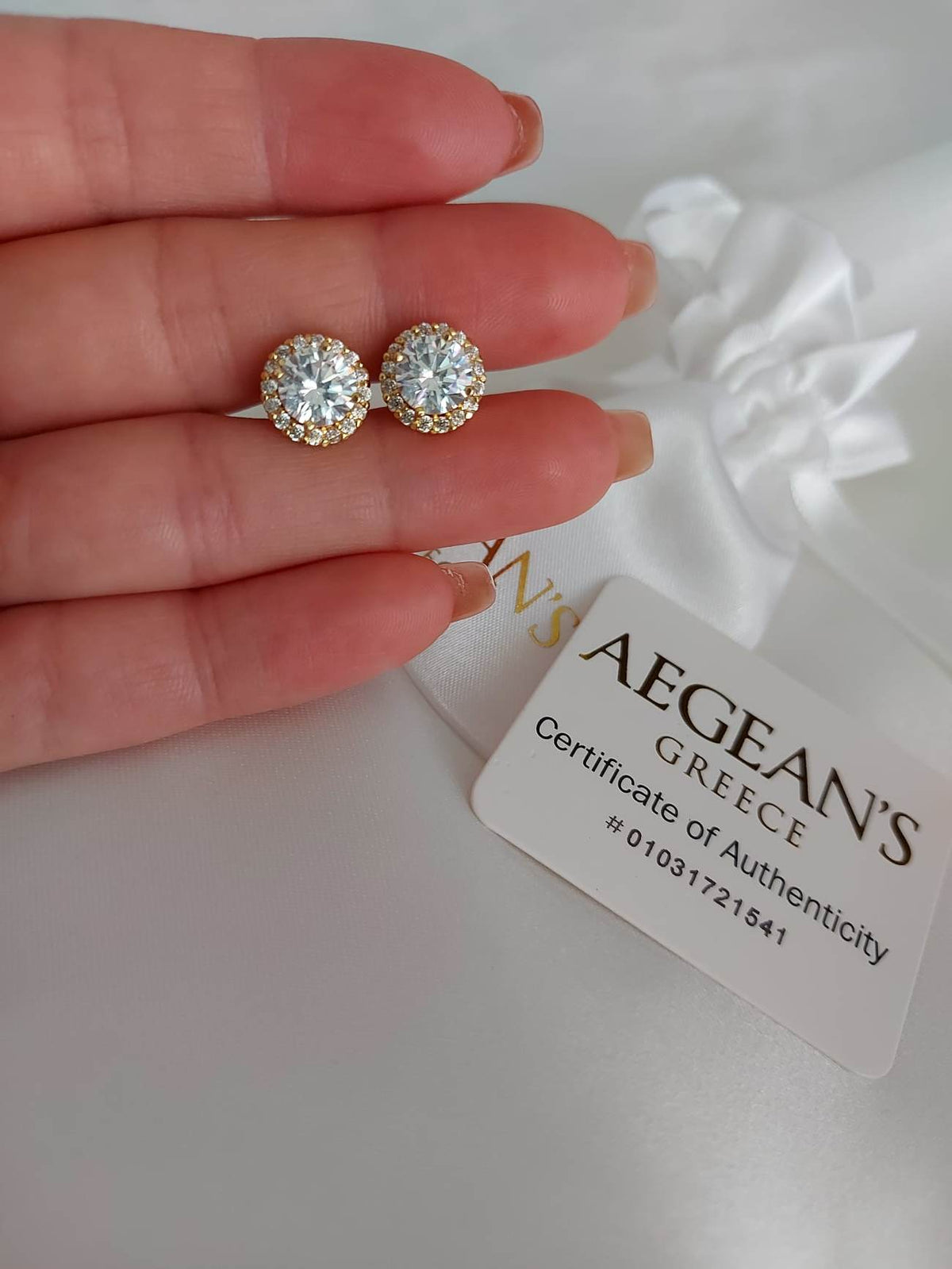 ELENA – Iconic Gold-Plated Halo Stud Earrings