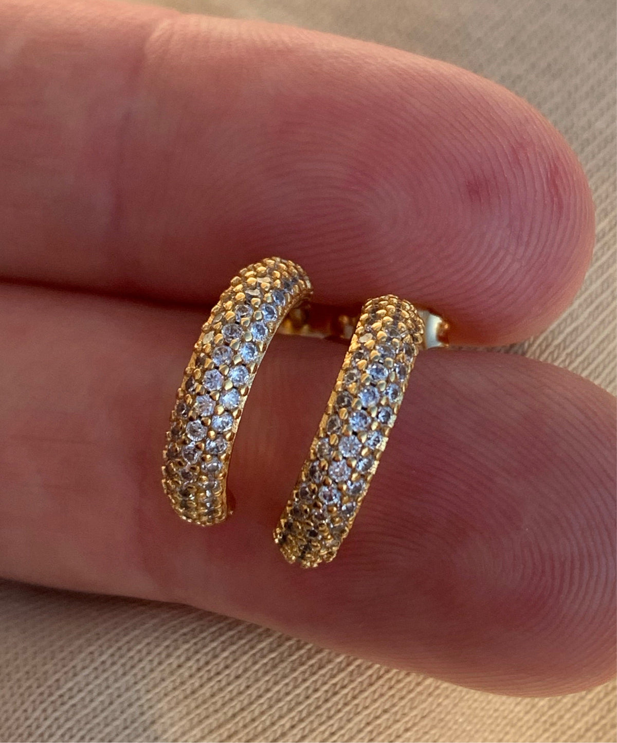 Side profile of Ophelia 15x4mm chunky gold-plated C hoop earrings showing clasp and thickness⁠